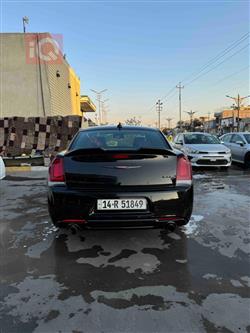 کرایسلەر 300